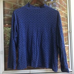 Women’s Mock-neck patterned 3/4 sleeve shirt